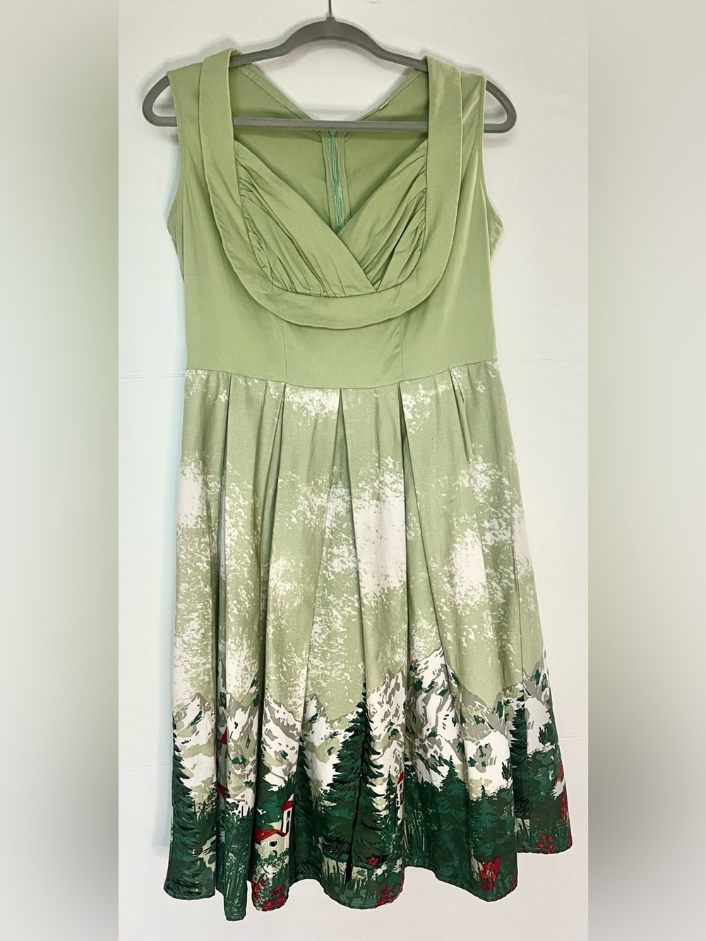 Lindy Bop Ophelia Alpine Village Dress XL Green Christmas Mountain Pleated